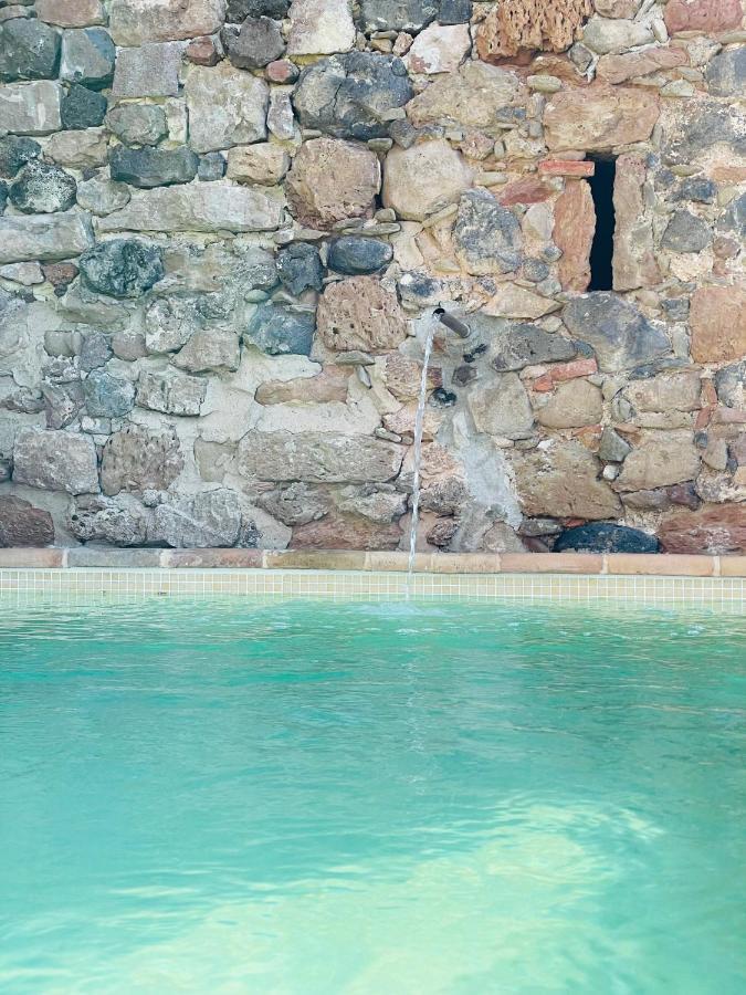 Hotel Cal Sastre Santa Pau Extérieur photo