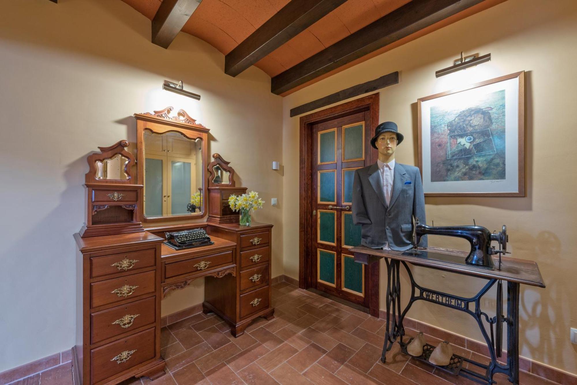 Hotel Cal Sastre Santa Pau Chambre photo
