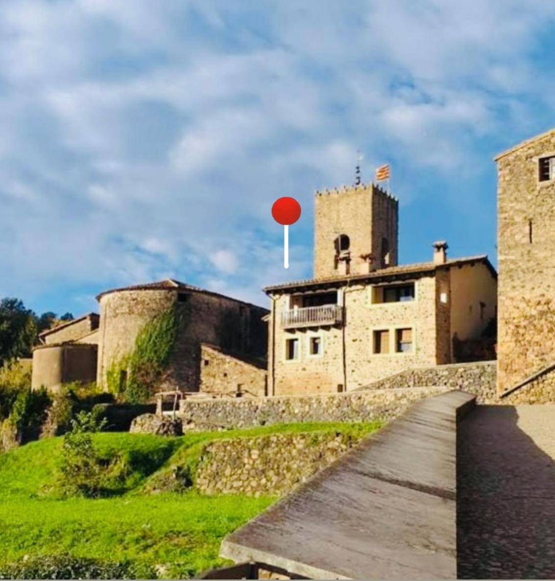 Hotel Cal Sastre Santa Pau Extérieur photo