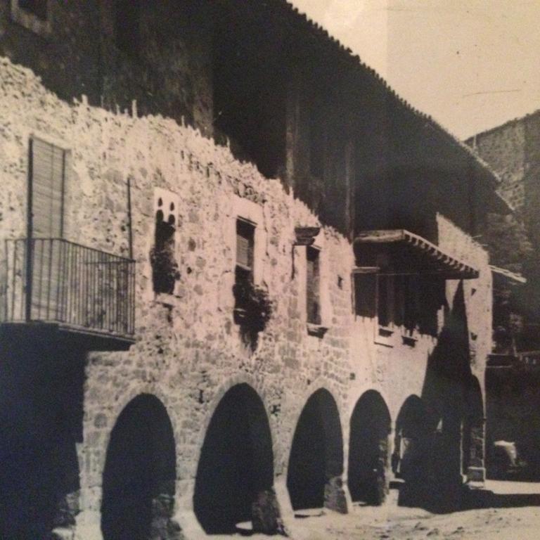 Hotel Cal Sastre Santa Pau Extérieur photo