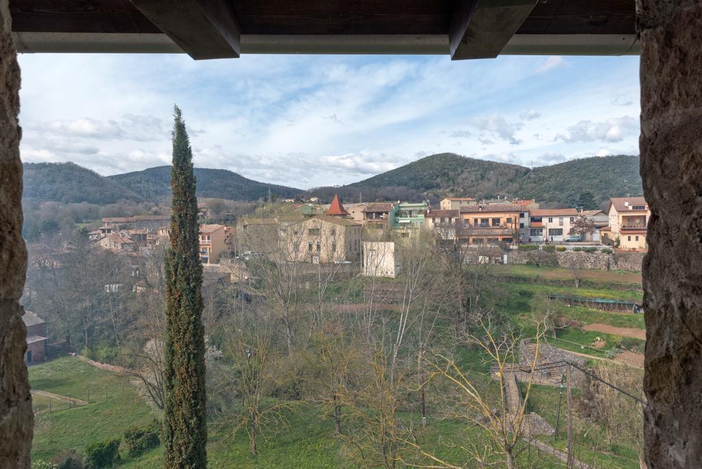 Hotel Cal Sastre Santa Pau Extérieur photo