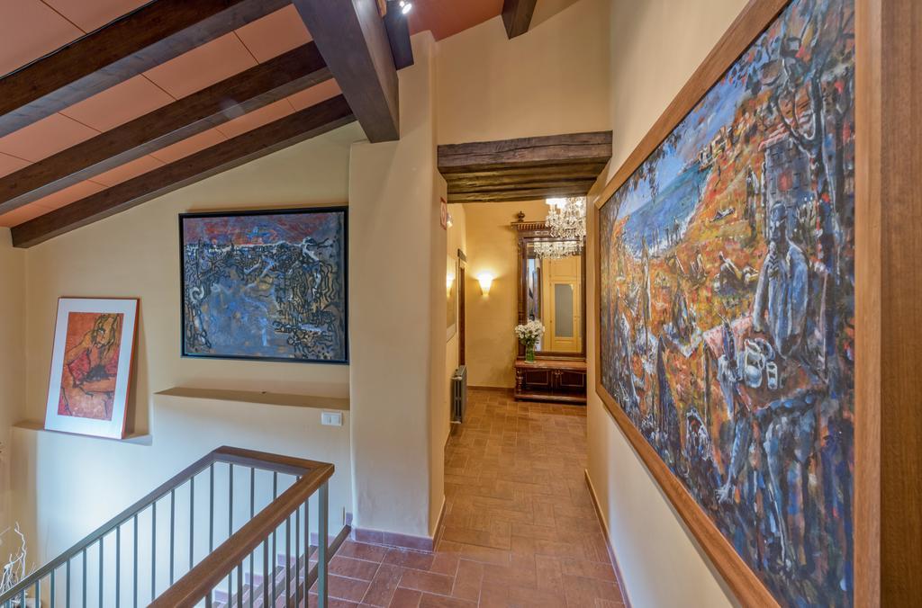 Hotel Cal Sastre Santa Pau Extérieur photo