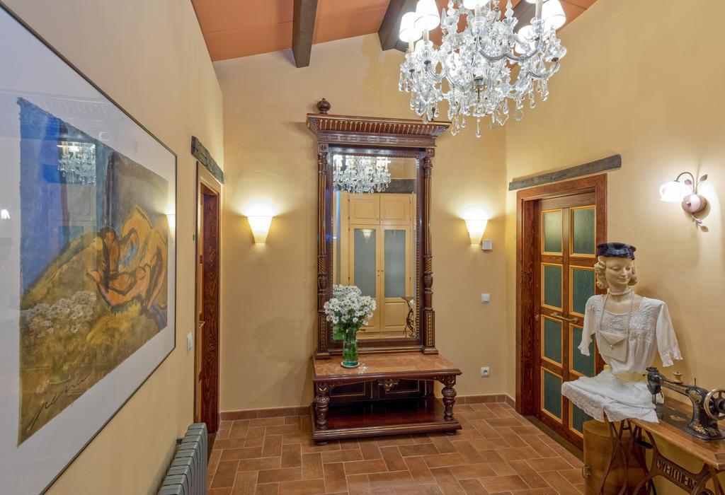 Hotel Cal Sastre Santa Pau Extérieur photo